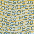 Detalle de texto microimpreso del reverso del billete de 20 pesos de la familia F